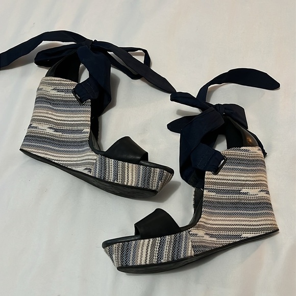 UGG Jules Ankle Wrap Platform Wedge Leather Sandals - Picture 3 of 10